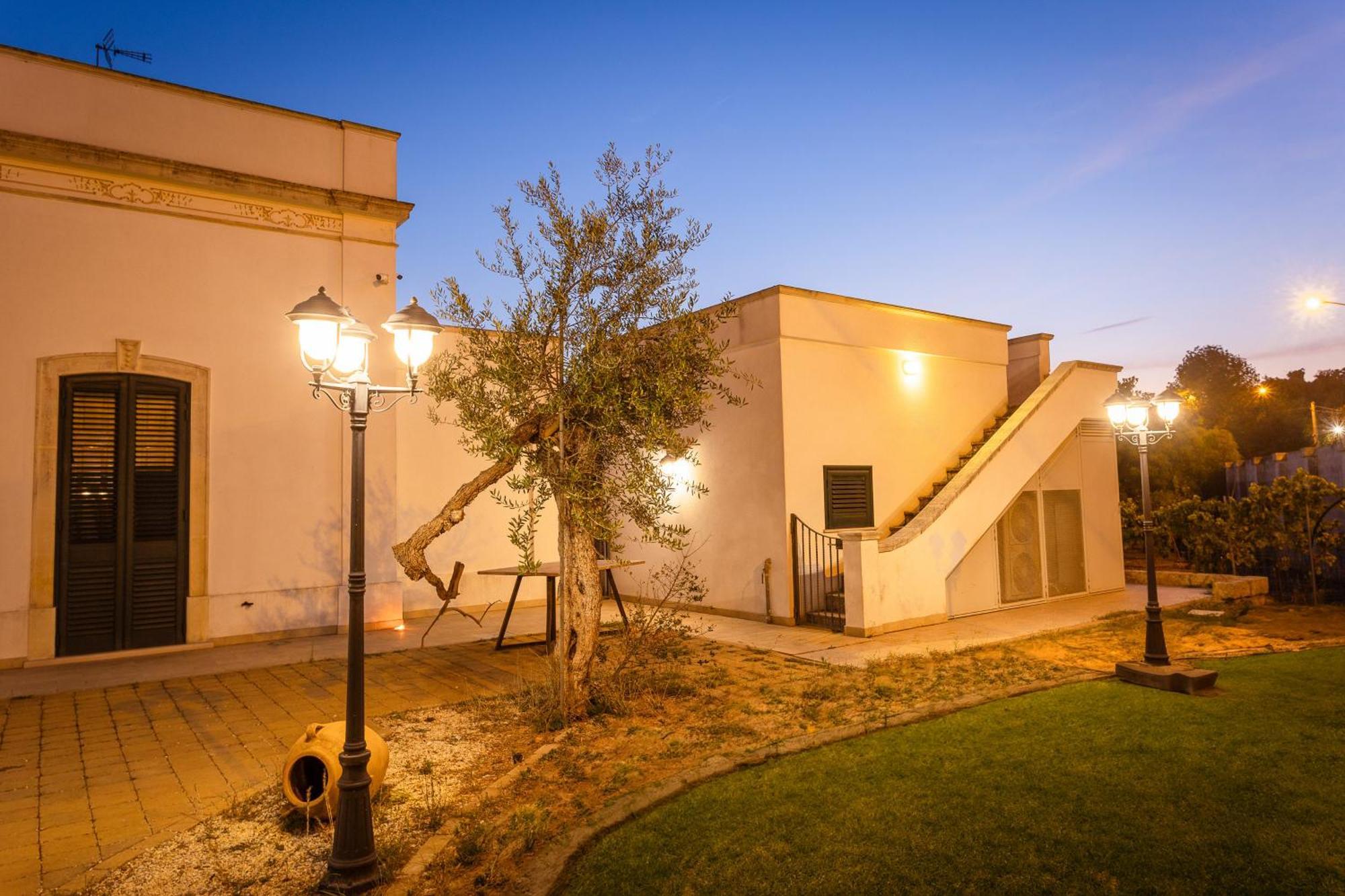 Affittacamere Giardino Delle Zie-Vicino Ospedale Cardinale Panico Tricase Exterior photo