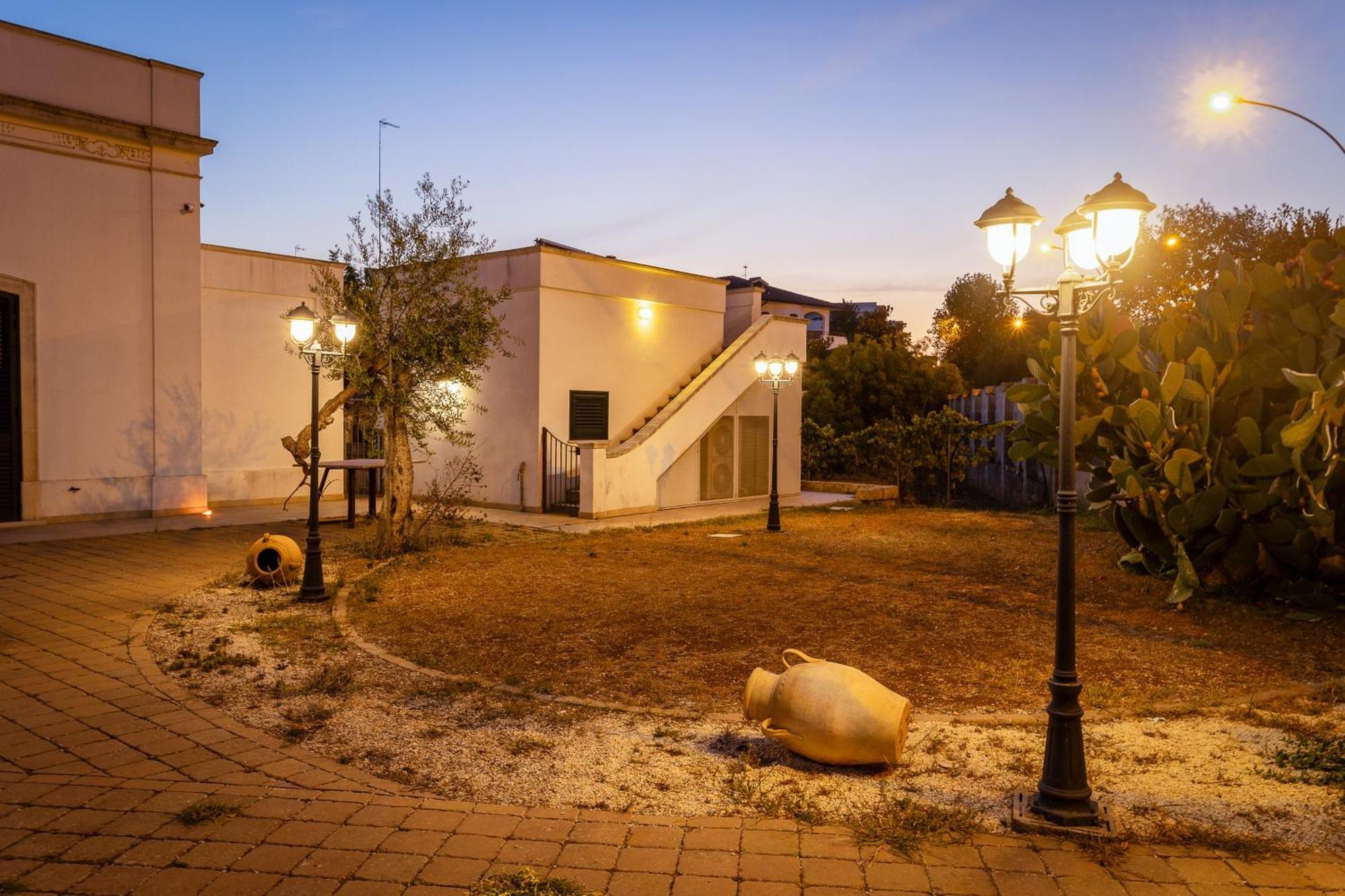 Affittacamere Giardino Delle Zie-Vicino Ospedale Cardinale Panico Tricase Exterior photo