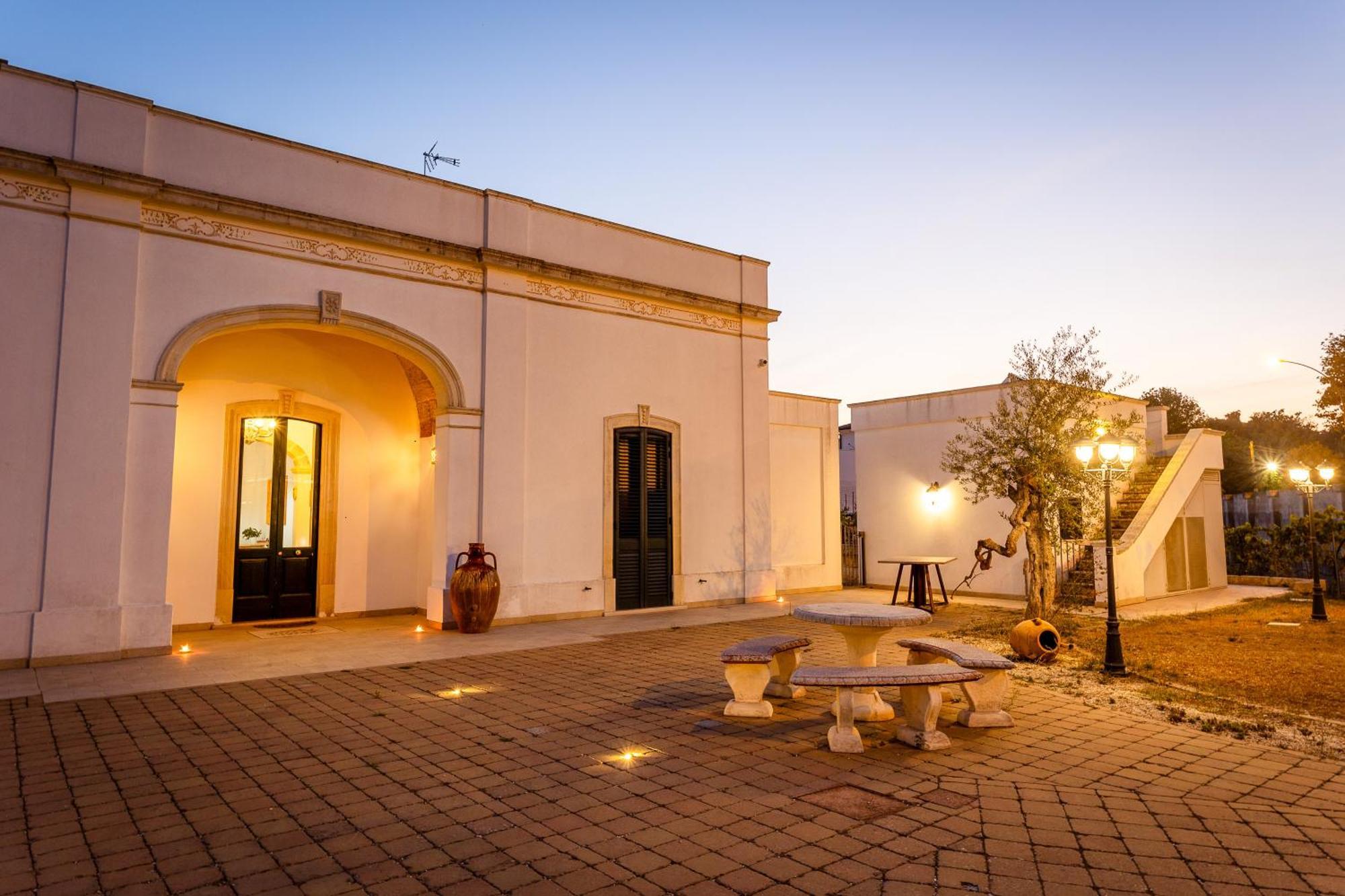 Affittacamere Giardino Delle Zie-Vicino Ospedale Cardinale Panico Tricase Exterior photo
